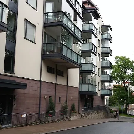 Kotimaailma - Studio In City Center Апартаменты *